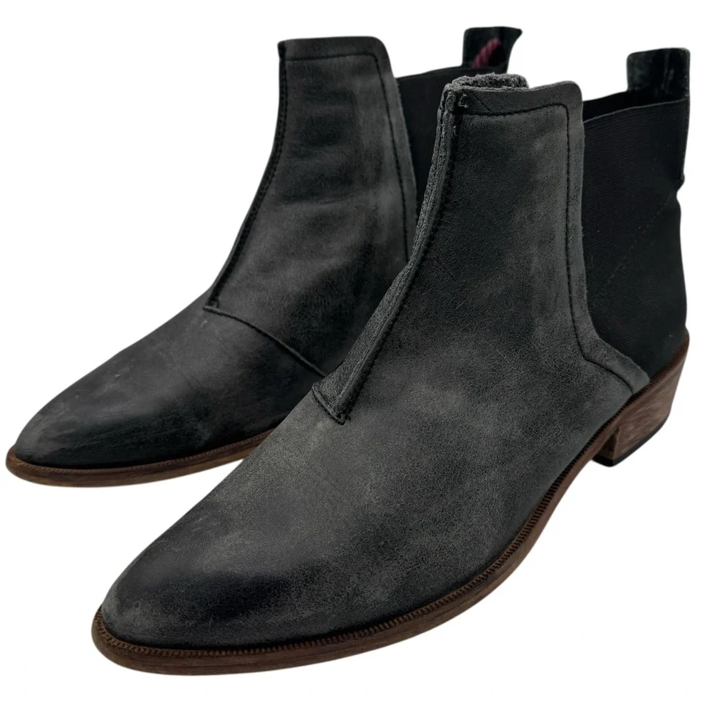 Women’s Made in Spain Gray and Black Leather Chelsea Boots - Size 37/ US 6.5-7